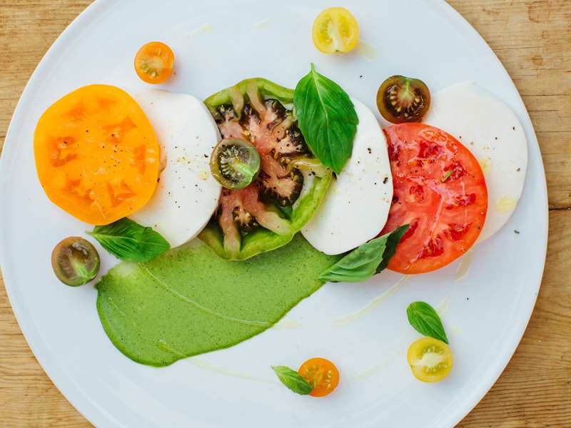 Tomato, mozzarell, basil salad